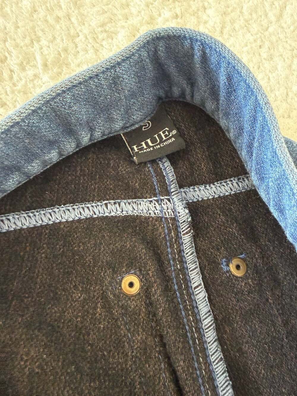 HUE Faux Denim Fleece Lined Stretch Leggings Dark Blue Size S - Picture 4 of 4